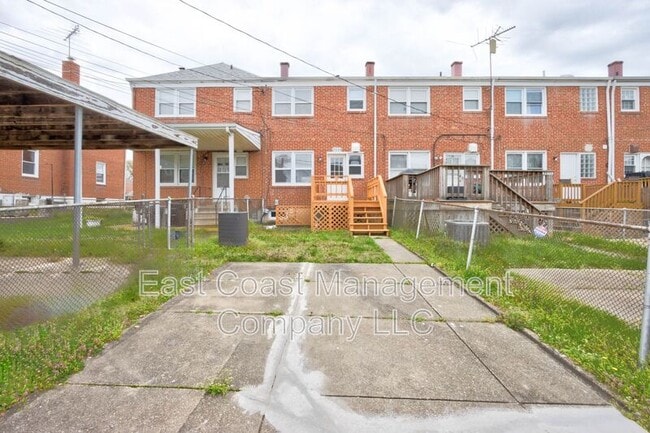 Building Photo - 2233 Graythorn Rd