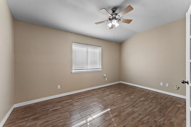 Building Photo - 21146 Terrace Vine Ln