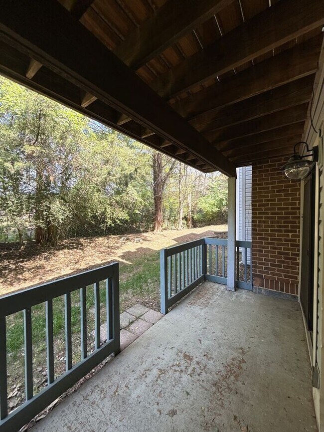 Building Photo - T.R. Lawing Realty Property