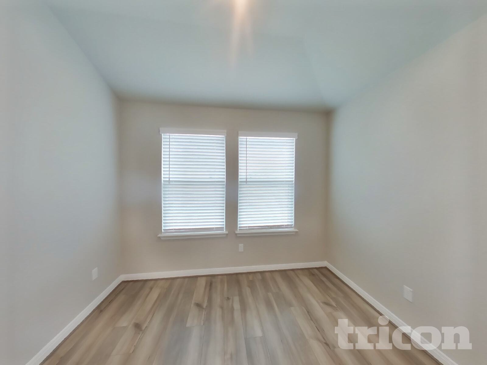 Building Photo - 13602 Paxton Blvd