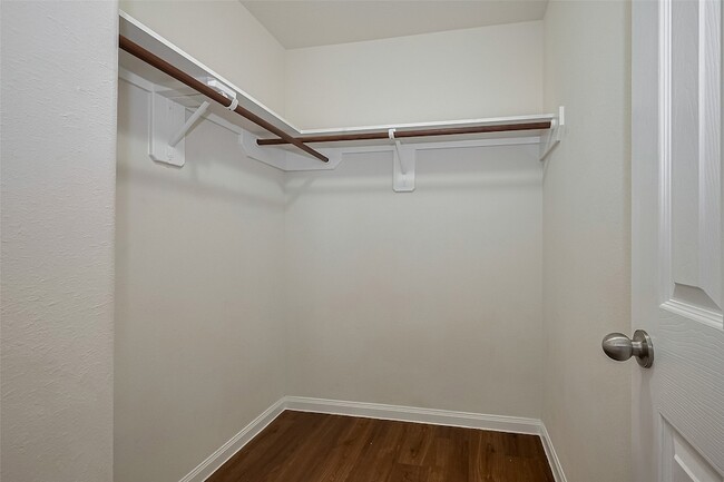 Building Photo - 6026 Stockholm Ct