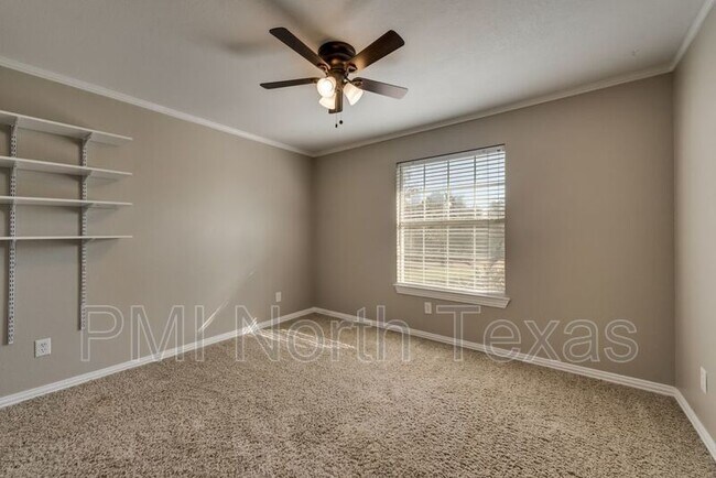 Building Photo - 6000 Charleston Dr