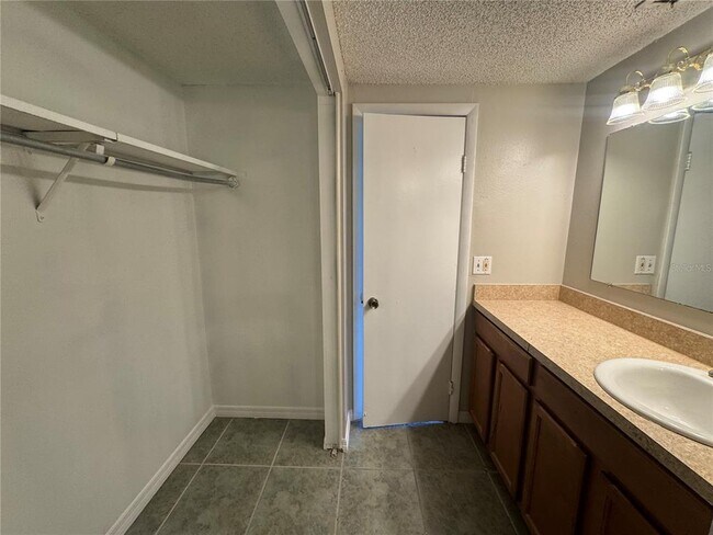 Building Photo - 7505 Pitch Pine Cir