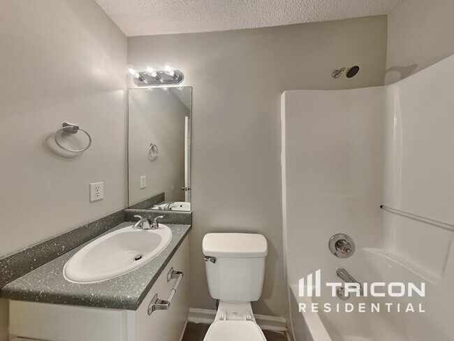 Building Photo - 16 Windrush Drive White GA