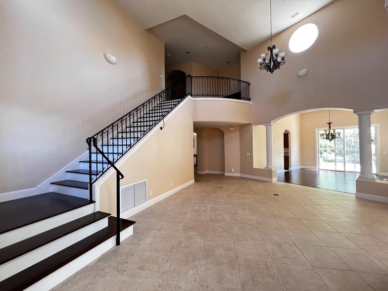 Building Photo - 4698 Granada Way