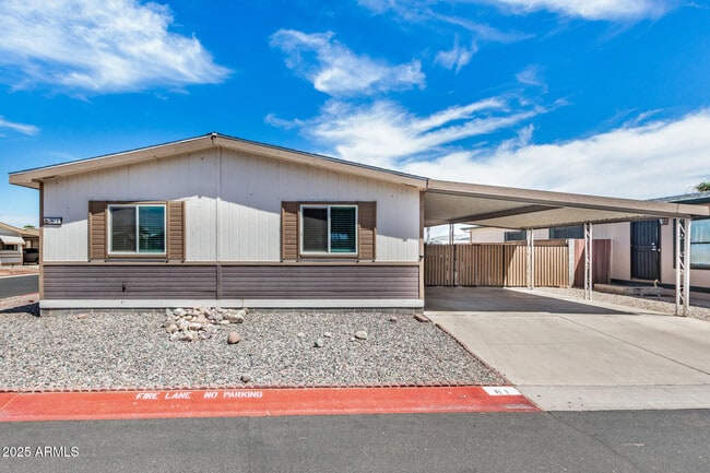 Primary Photo - 8601 N 103rd Ave