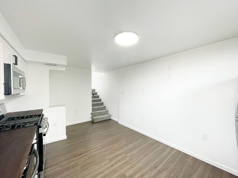 Building Photo - 418 Parkwood Rd