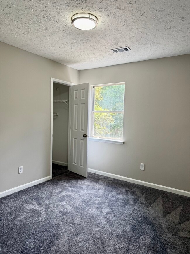 Building Photo - 10415 Virginia Pine Ln