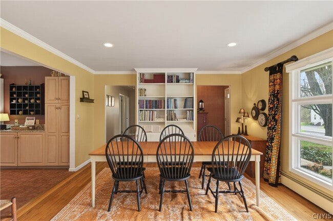 Building Photo - 3862 State St