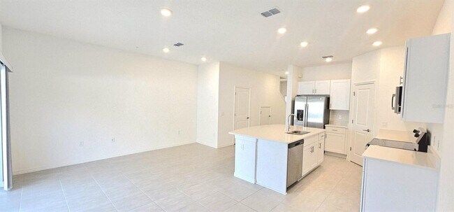 Building Photo - 5000 Revolutionary Wy