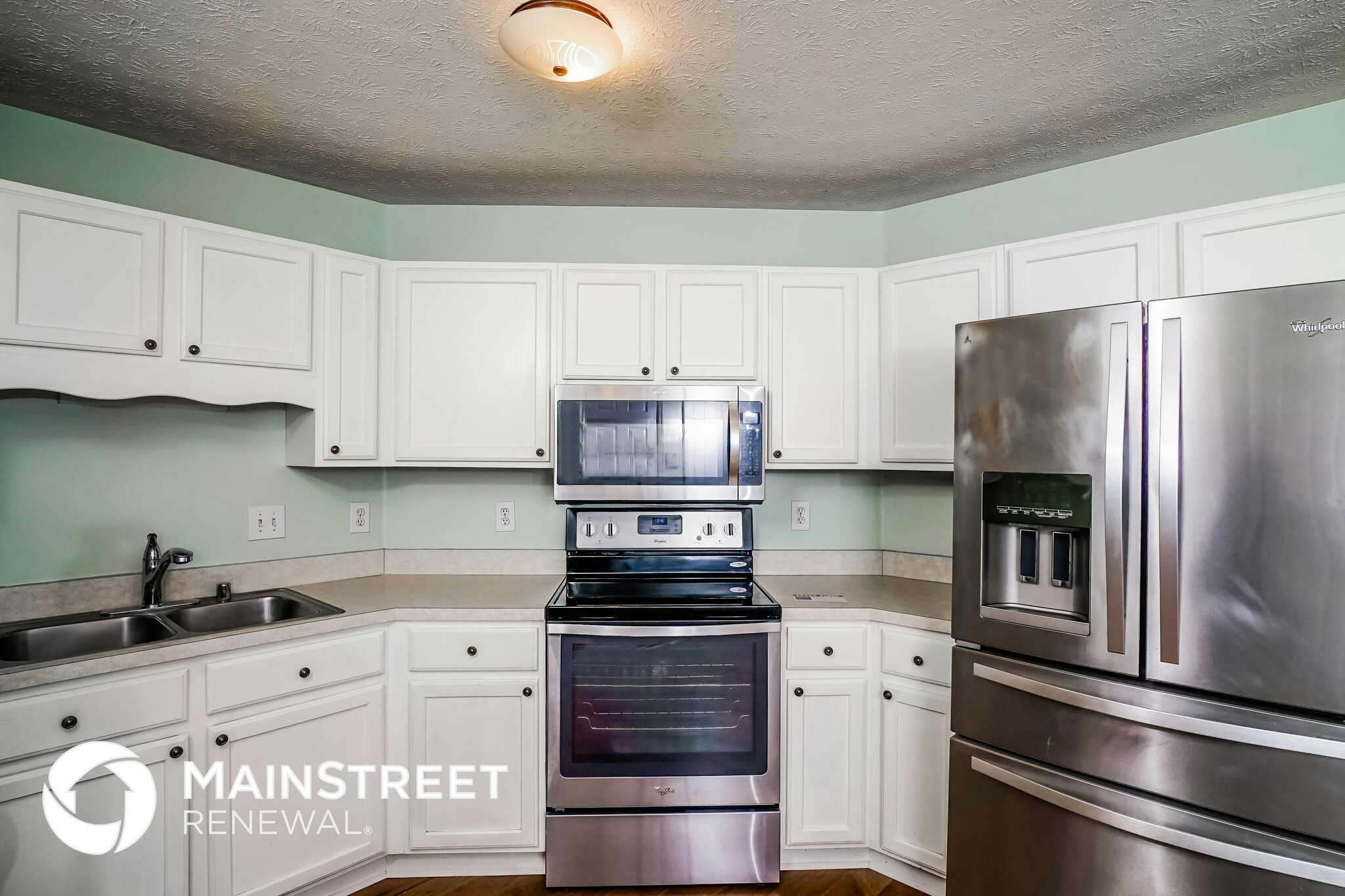 Building Photo - 10717 Bayport Rd