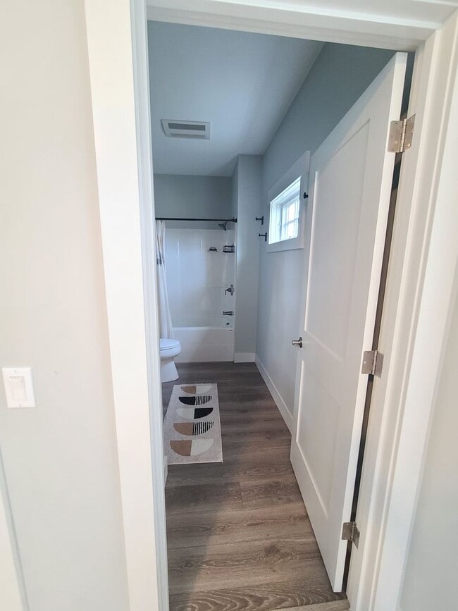 Building Photo - 2 bed, 2 bath newer construction condo