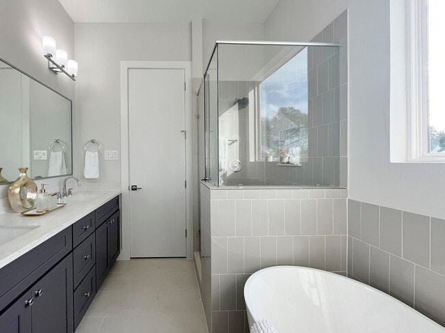 Building Photo - 8318 Curry Rd