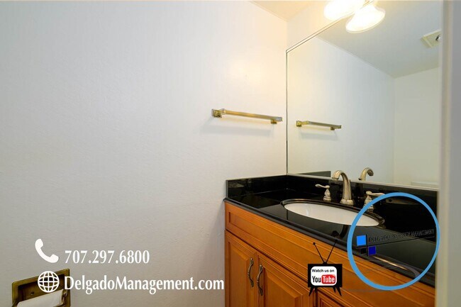Building Photo - Benicia! 4BD/2.5BA! Available now!