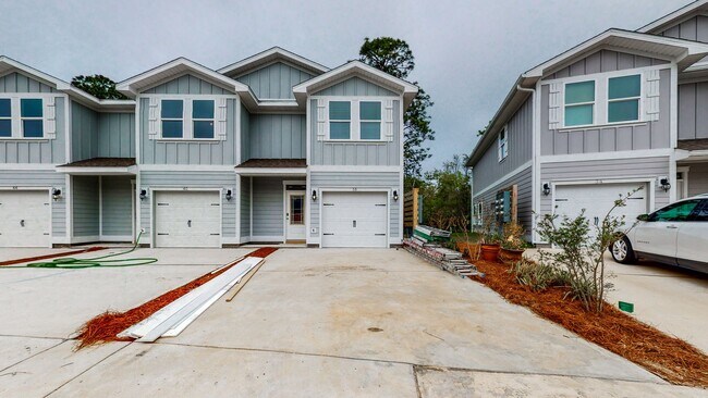 Building Photo - 3 bed 2.5 bathroom townhome in Santa Rosa Beach