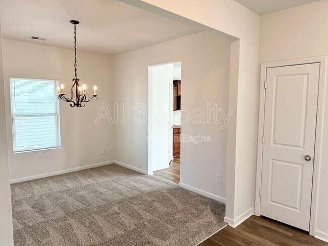 Building Photo - 6107 Heisler St