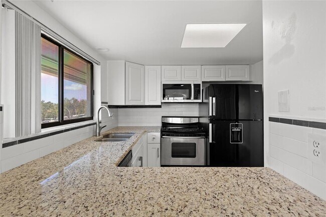 Building Photo - 1064 Lotus Pkwy