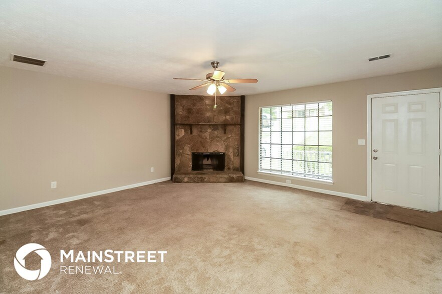 Building Photo - 8170 Winewood Ct