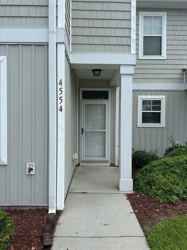Building Photo - 4554 Exuma Ln