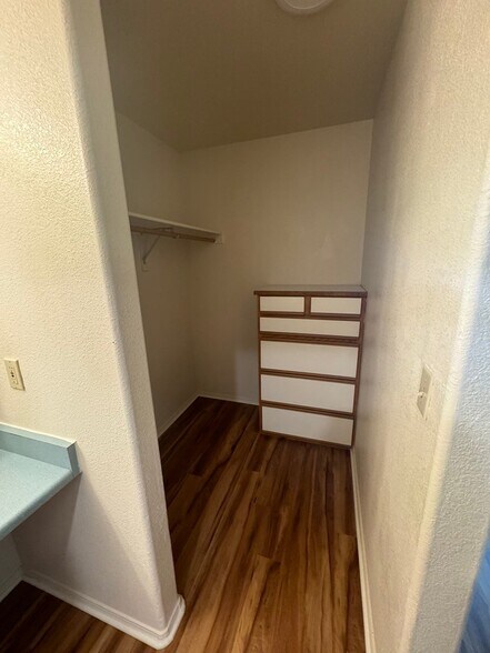 Building Photo - 51 S Maricopa St