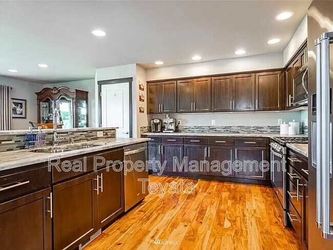 Building Photo - 4352 Castlerock Dr
