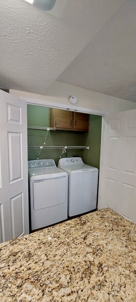 Washer & Dryer - 4570 Cain Creek Trl SW