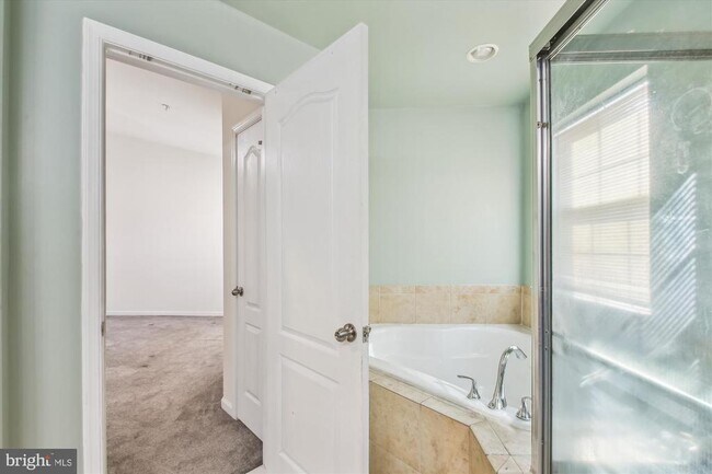 Building Photo - 632 Highland Farms Cir