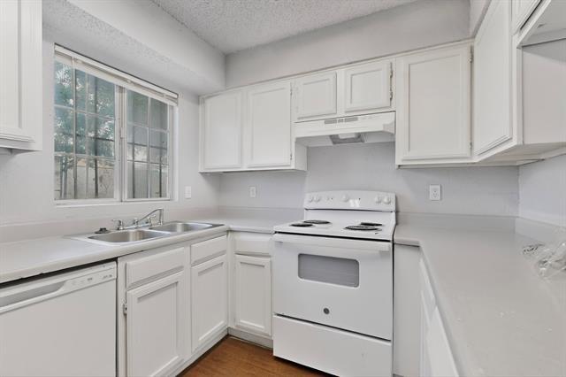 Building Photo - 9467 Olde Towne Row