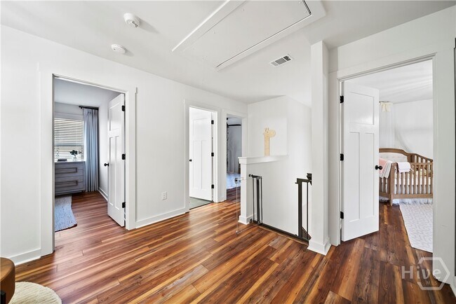 Building Photo - 1060 Cobblestone Ln