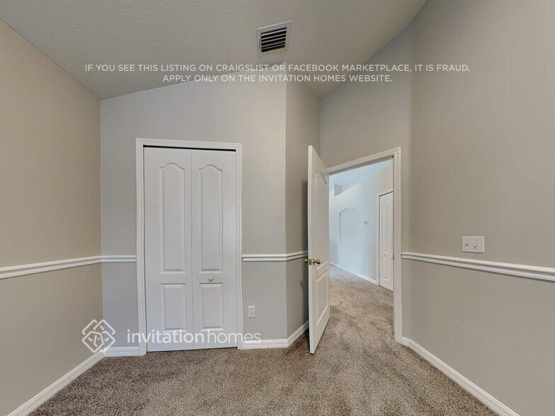 Building Photo - 17905 Havenview Ln