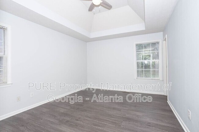 Building Photo - 2739 Sanibel Ln SE