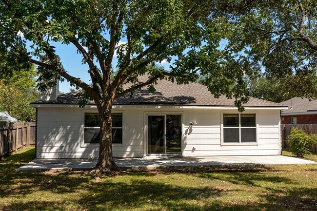 Building Photo - 2109 Kimra Ln