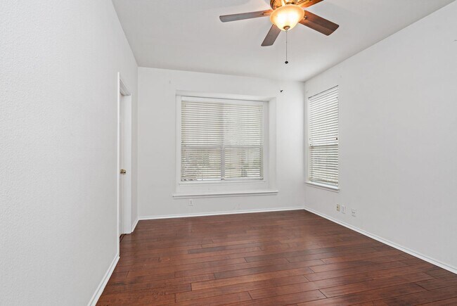 Building Photo - 3 br, 2.5 bath House - 10917 Sangria Mist