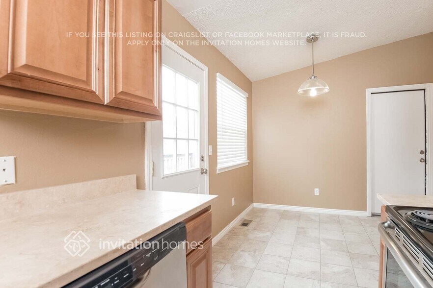Building Photo - 5004 S Richfield Cir