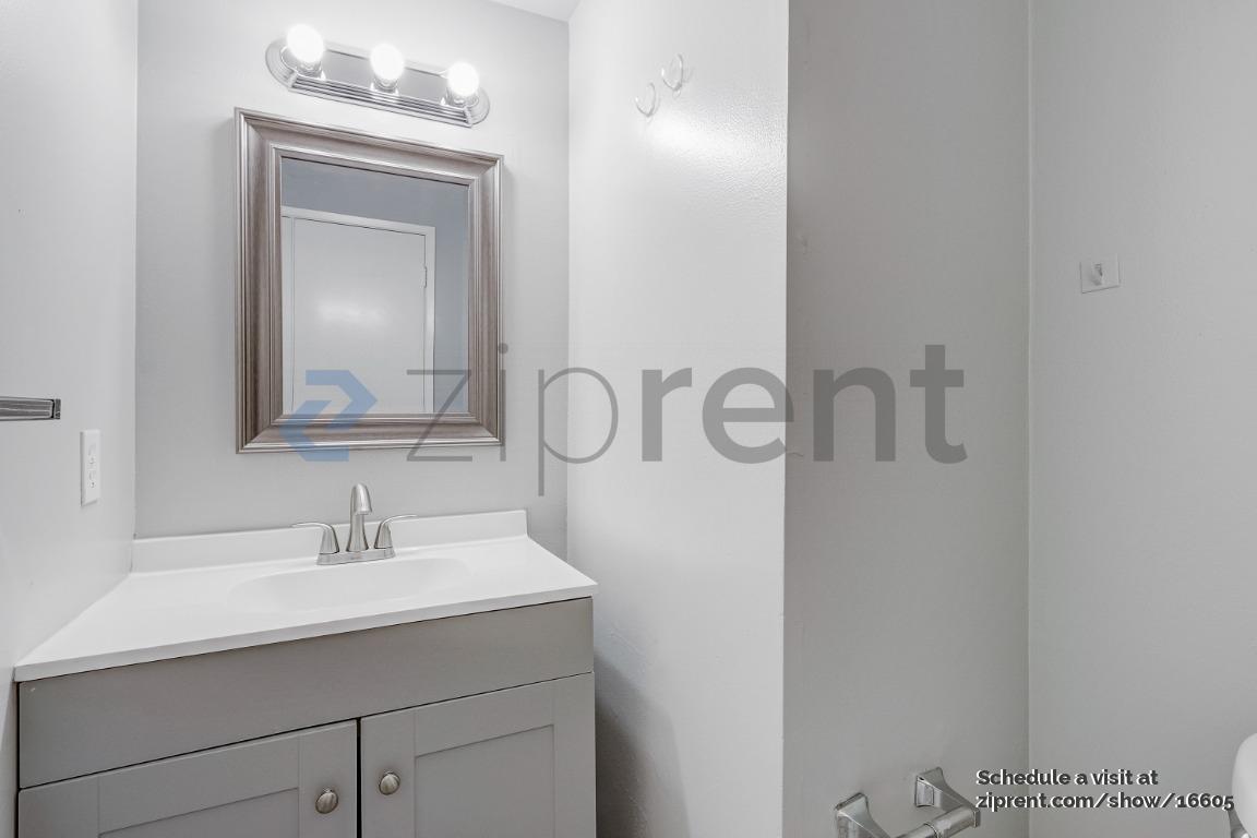 Building Photo - 1680 Laguna St
