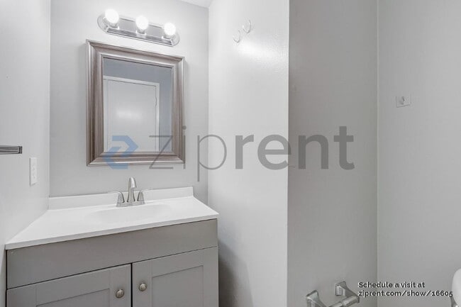 Building Photo - 1680 Laguna St