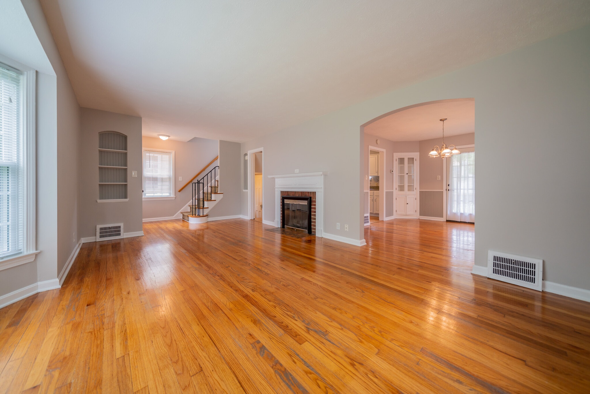 Building Photo - 1200 Brentwood Rd