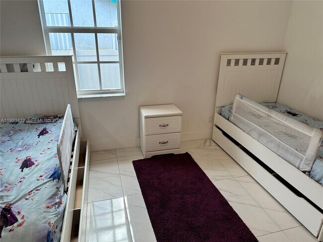 Building Photo - 1222 SW Herald Rd