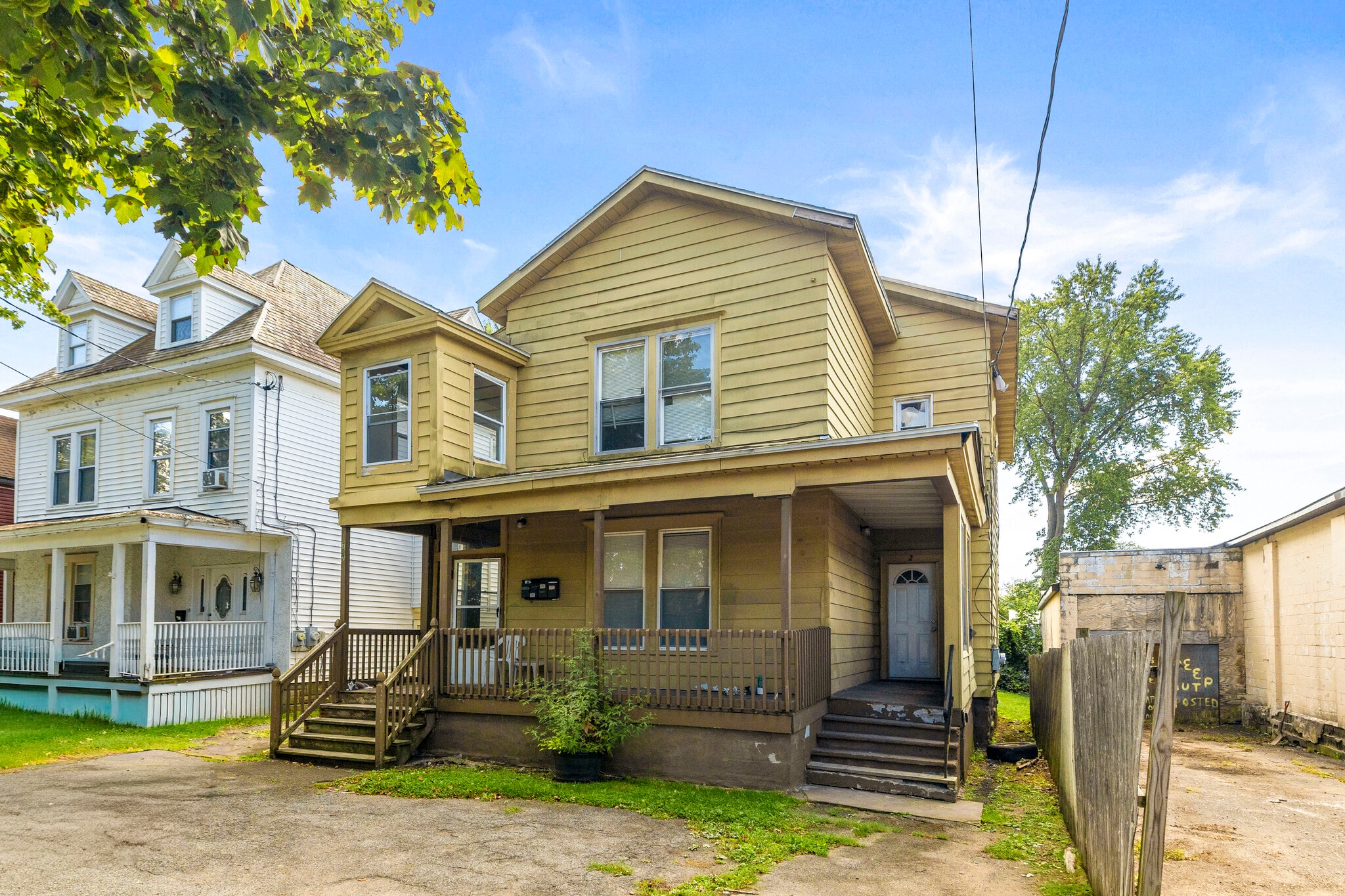 Building Photo - 707 W Dominick St