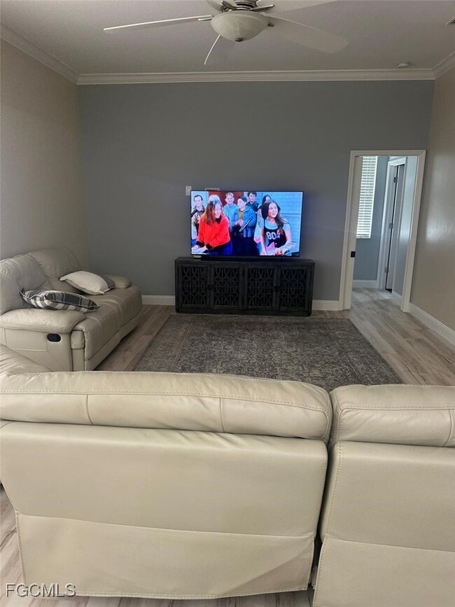 Building Photo - 8850 Creek Run Dr