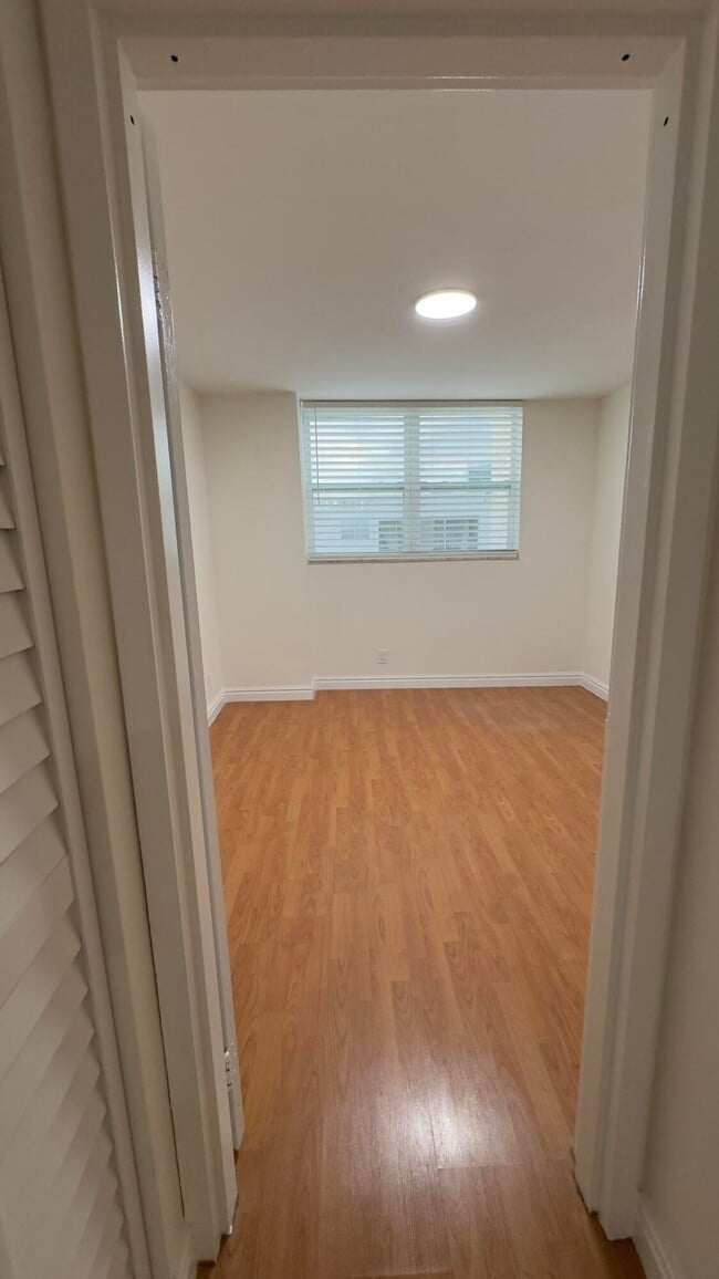 Building Photo - 2821 NE 163rd St