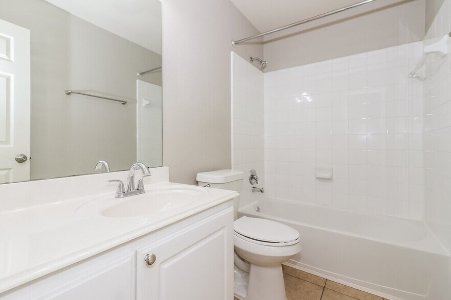 Building Photo - 8410 Tararin Ln