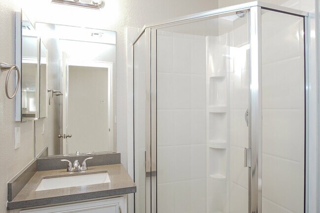 Building Photo - 3323 Fico Ave