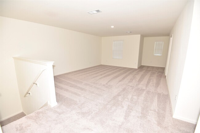 Building Photo - 21650 Cottage Ln