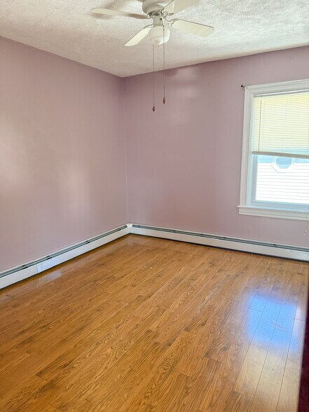 Bedroom 1 - 62 Fourth St