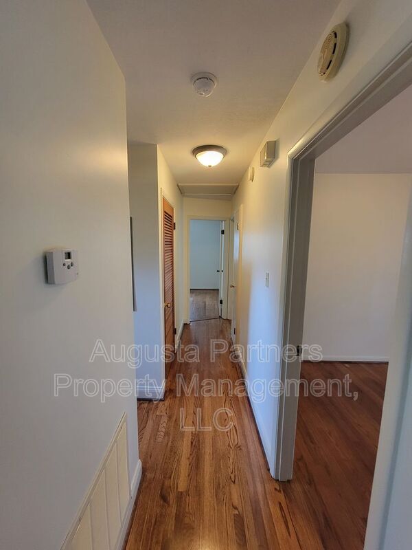 Building Photo - 208 Old Evans Rd