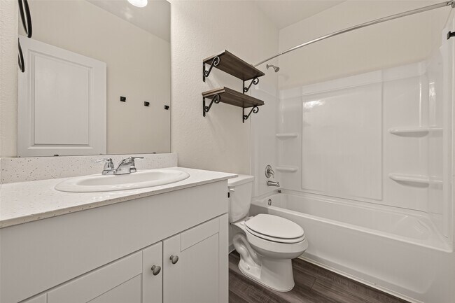 Building Photo - 1037 Lacebark Pne Ln