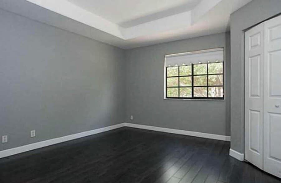 Building Photo - 3890 Tree Top Dr