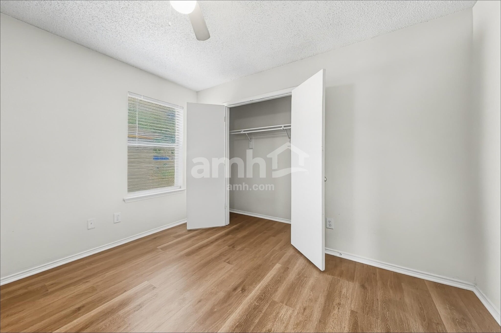 Building Photo - 413 Bretts Way