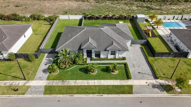 Building Photo - 16767 SW 290th Ln